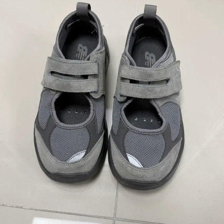 [SOLD OUT] 뉴발란스 브리즈 230 그레이