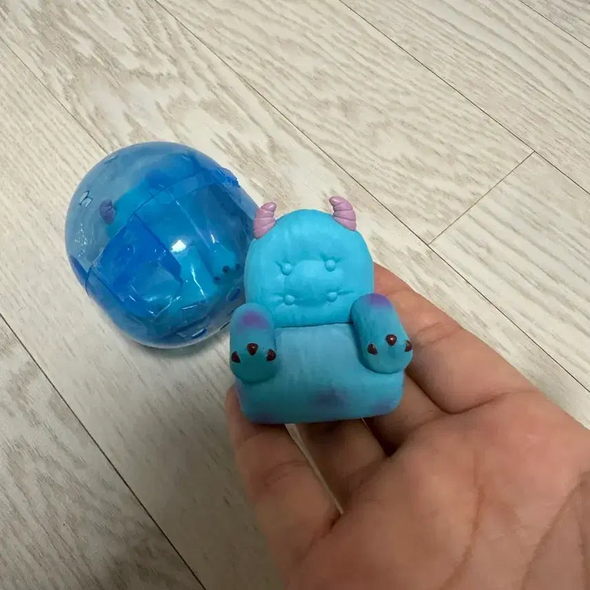 [BUNJANG] Pixar Monsters, Inc. Sulley Gachapon Toy / 픽사 몬스터주식회사 가챠. 설리