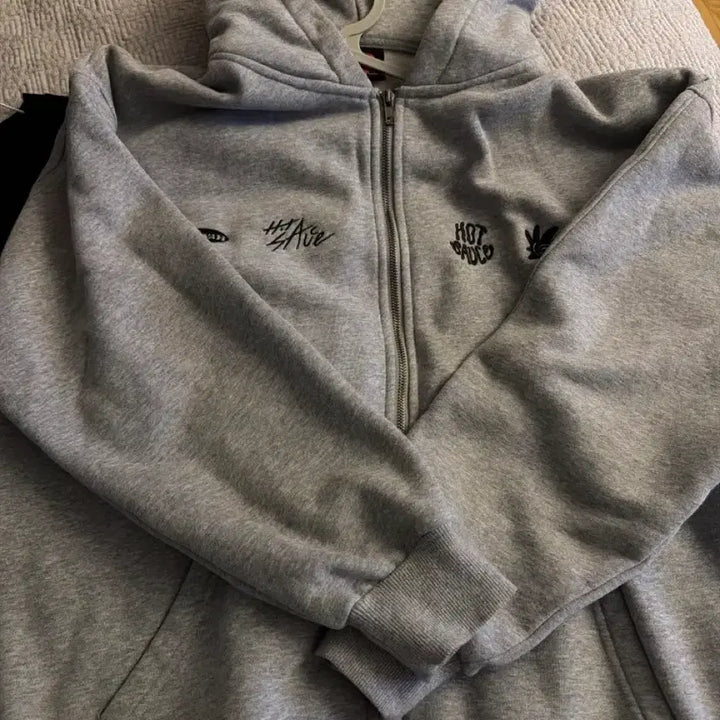 [BUNJANG] Hot Sauce Goods Fleece Hooded Zip-Up (Size M) / 핫소스굿즈  기모 후드집업 (사이즈:m)