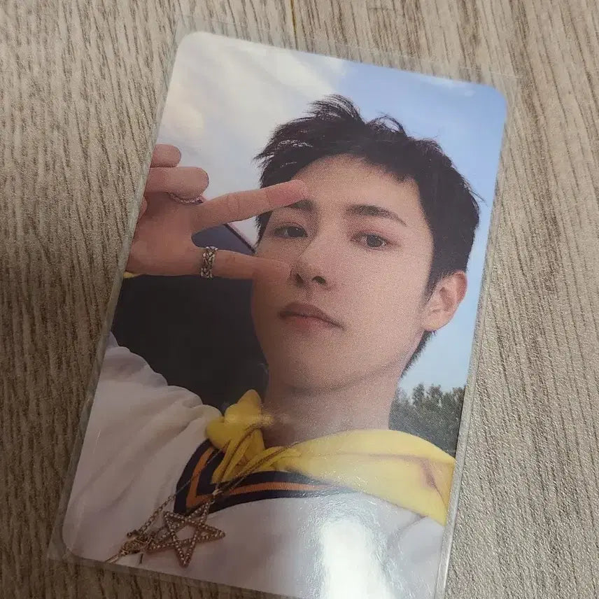 [BUNJANG] NCT DREAM Renjun Beatbox Photocard / 엔시티 드림 런쥔 비트박스 포카