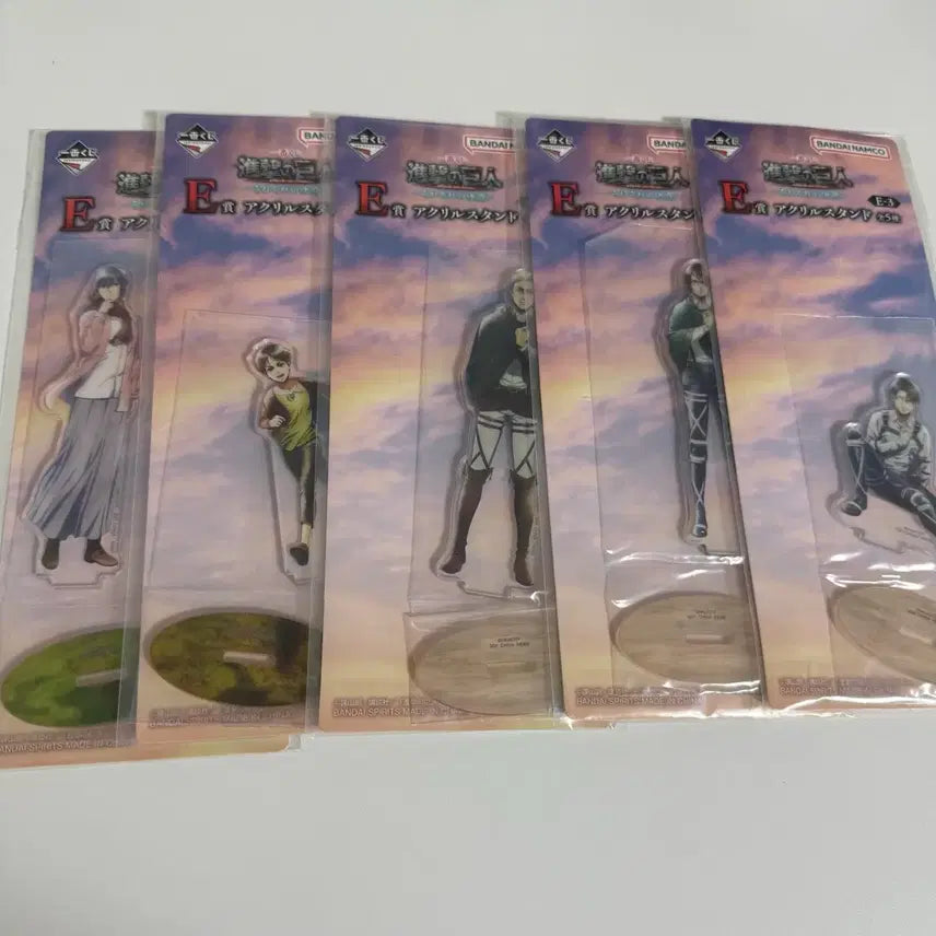 [BUNJANG] Attack on Titan Ichiban Kuji Prize E Acrylic Stands 5-Piece Bundle (Sealed) / [미개봉]진격거 제일복권 E상 아크릴스탠드 5종 일괄
