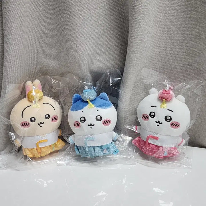 [BUNJANG] Chiikawa Hanbok Mascot Set / [세트]치이카와 한복 마스코트