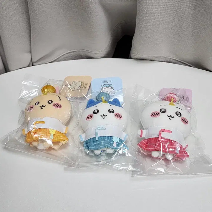 [BUNJANG] Chiikawa Hanbok Mascot Set / [세트]치이카와 한복 마스코트