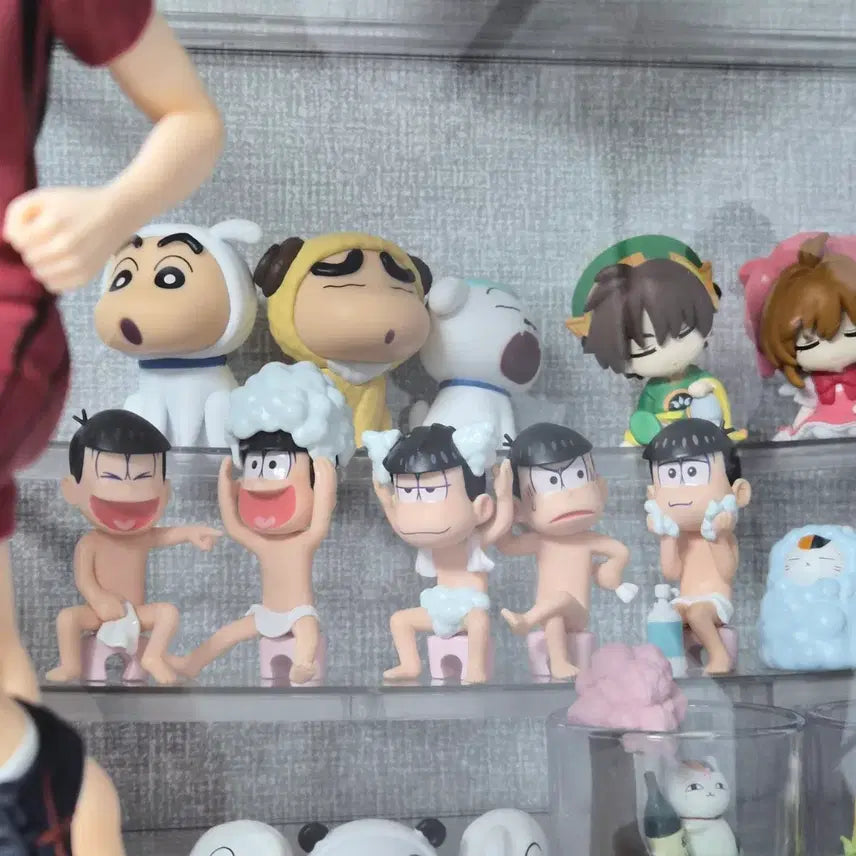 [BUNJANG] Osomatsu-san Figure Set / 무배)오소마츠상 피규어 세트 팝니다