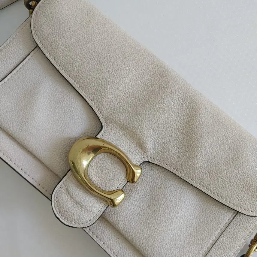 [BUNJANG] Coach Leather Crossbody Bag / 코치 크로스백