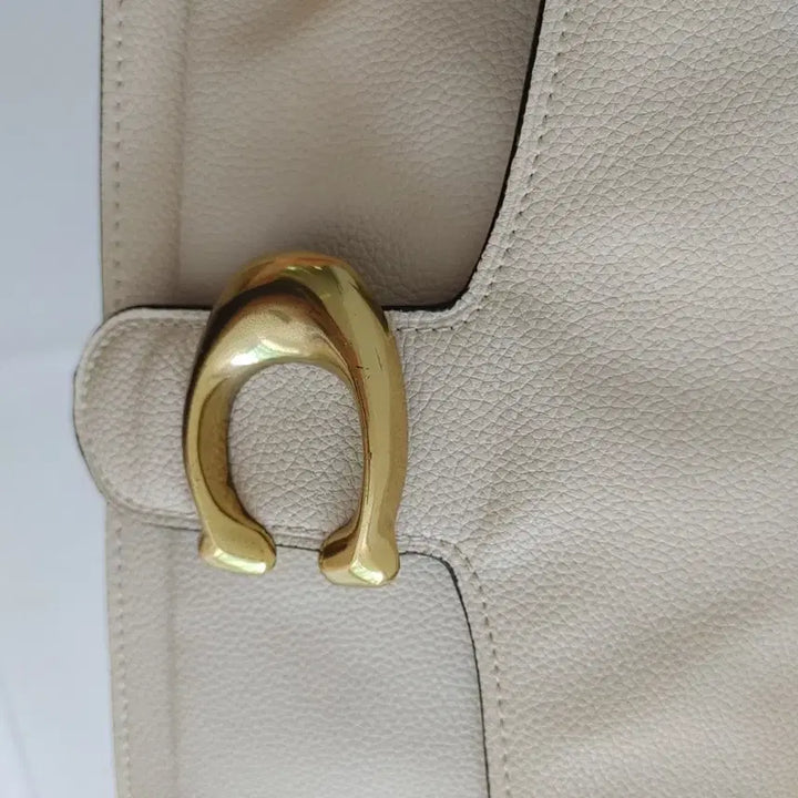 [BUNJANG] Coach Leather Crossbody Bag / 코치 크로스백