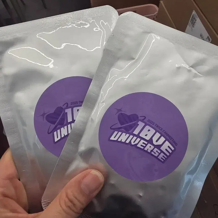 [BUNJANG] Twice JYP Secret Acrylic Carabiner Goods / 트와이스 JYP 시크릿 아크릴 카라비너 굿즈
