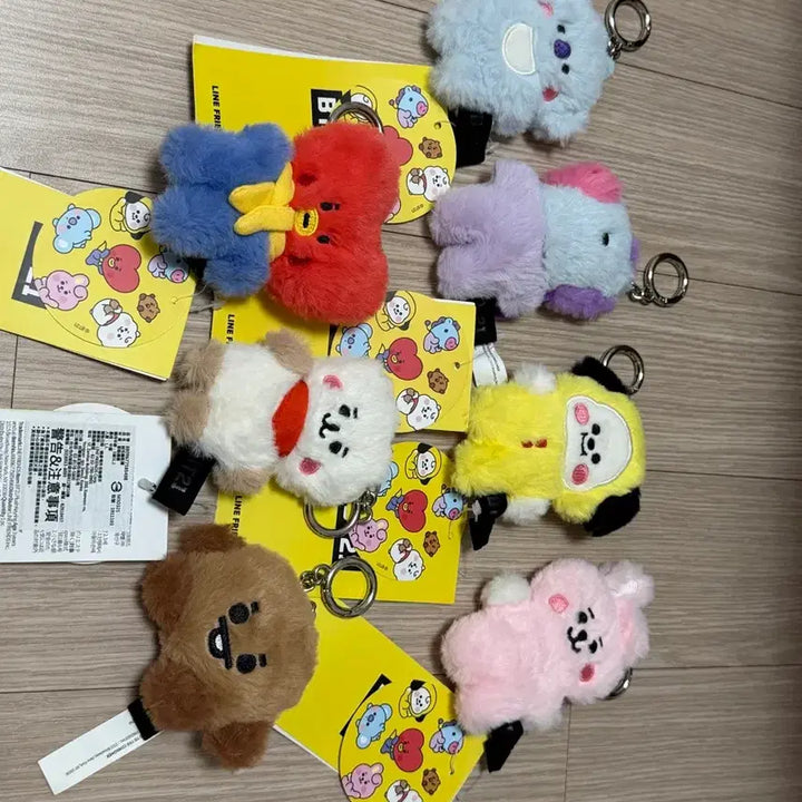 [BUNJANG] BTS BT21 Flatty Keyring Bundle Set / BTS 방탄소년단 BT21 플랫퍼 키링 일괄 판매