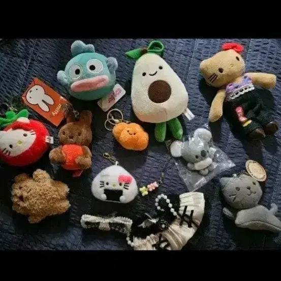 [BUNJANG] Kitty Keychain Doll Clothes / (배송비 포함) 키링 인형옷 판매