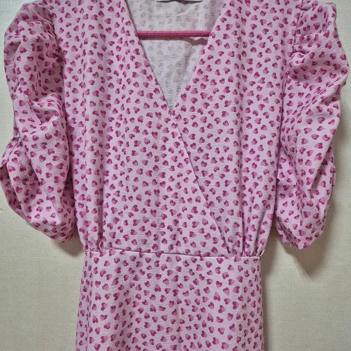 [BUNJANG] Pink Heart Pattern Puff Sleeve Dress / 새상품 핑크 하트패턴 퍼프 소매 원피스