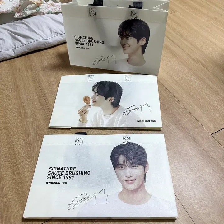 [BUNJANG] Kyochon x Byun Woo-seok Collaboration Non-woven Bag (3-Piece Bundle) / 교촌변우석부직포백3개