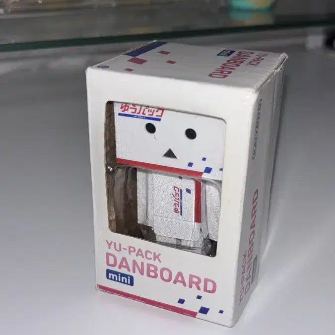 [BUNJANG] Yotsuba&amp;! Revoltech Danbo Milk Box Classic Mini Figure / 요츠바랑 리볼텍 단보 우유팩 박스 고전 미니 피규어