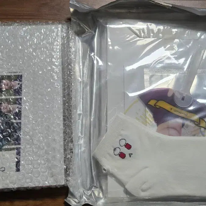 [BUNJANG] BTS Jin Incommon &amp; Naagaljin Photobook / BTS 방탄 방탄소년단 진 김석진 인커먼 나아갈진 화보