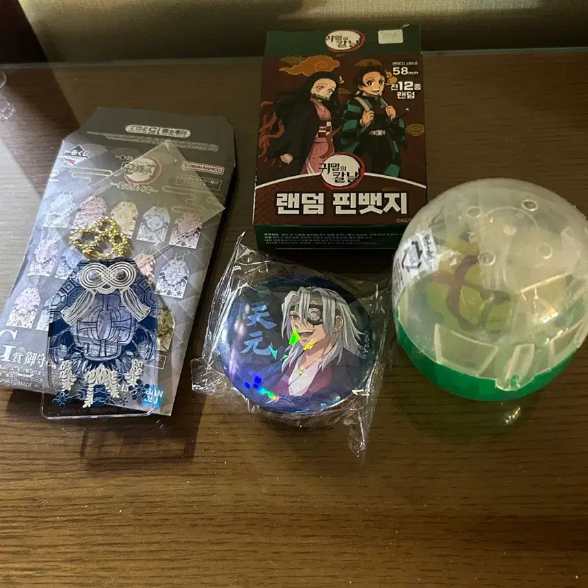 [BUNJANG] Demon Slayer Tengen Set Acrylic Charm, Can Badge, Gacha / 귀멸의 칼날 텐겐 세트