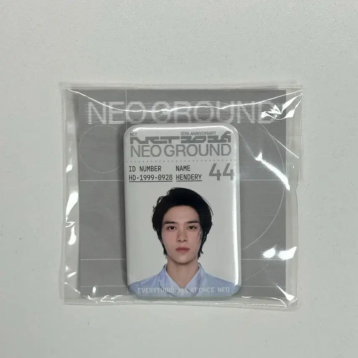 [BUNJANG] WayV Hendery Gacha Badge / 네오그라운드 웨이션브이 웨이브이 헨드리 뱃지 양도