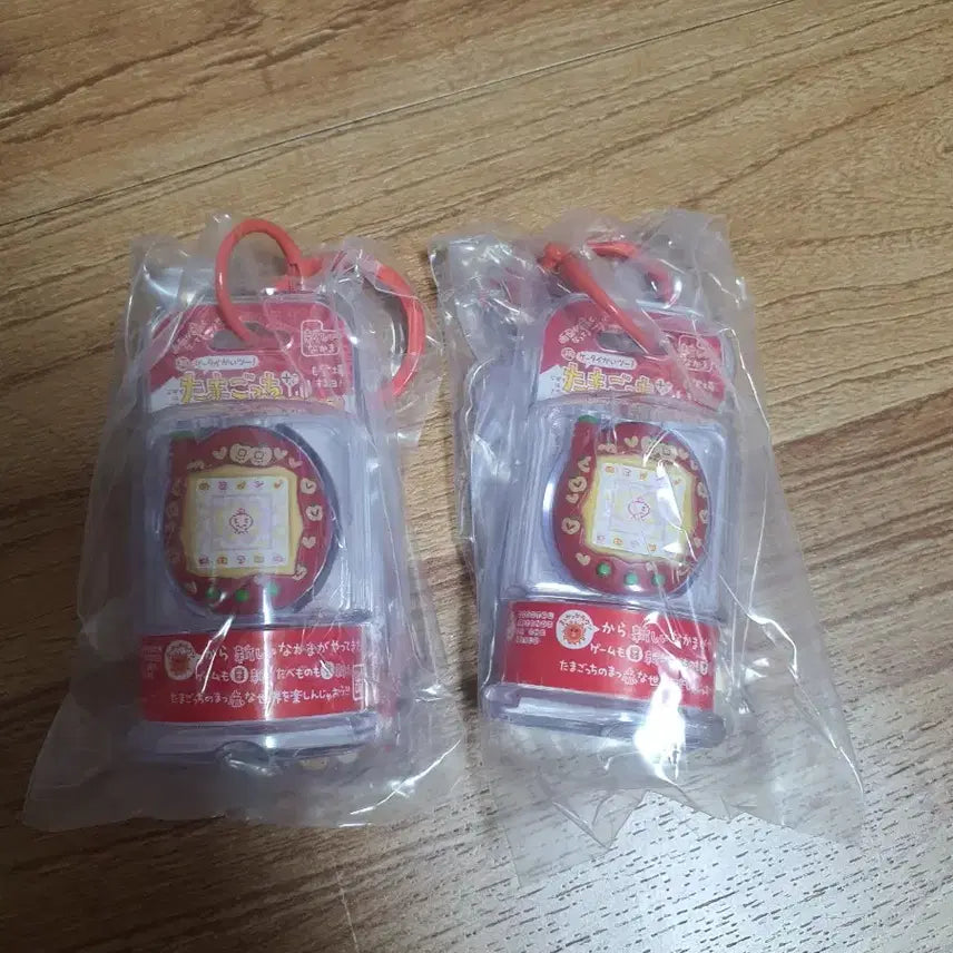 [BUNJANG] Tamagotchi Custom Keychain Red Package (Memechi/Mametchi) Sealed / (미개봉)다마고치 커스텀 키링 레드 패키지 메메치 메멧치 판매합니다~