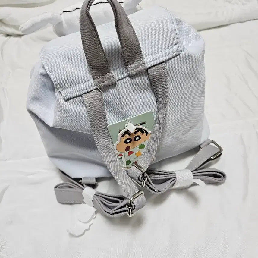 [BUNJANG] Crayon Shin-chan Shiro &amp; Whitey Drawstring Backpack / 짱구 시로 흰둥이 복조리 백팩