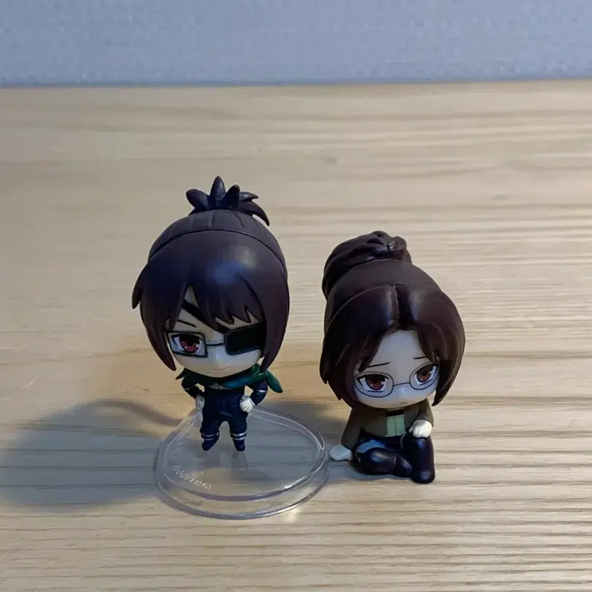 [BUNJANG] Attack on Titan Eren Yeager Hanji Zoe Mike Zacharius Gacha Standing Figures Bundle Set / (일괄) 진격거 한지 마치보케, 스탠딩 가챠 일괄
