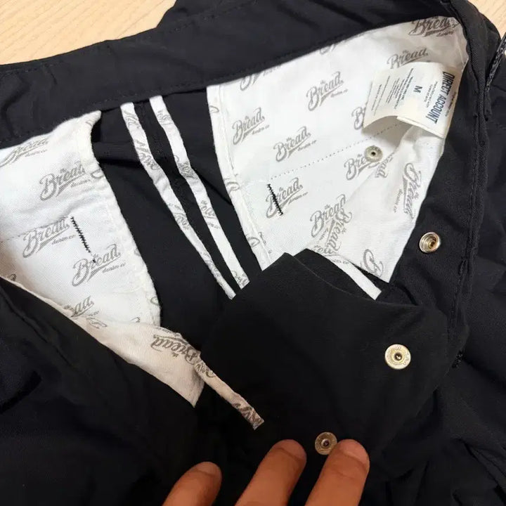 [SOLD OUT] 브레드 어카운트 블랙 팬츠 M