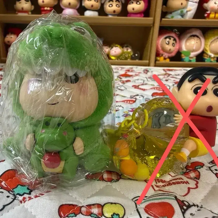 [BUNJANG] Crayon Shin-chan Dinosaur Figure / 짱구 피규어 판매합니다