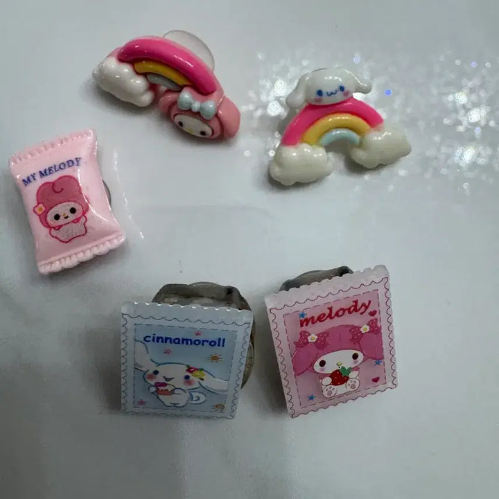 [BUNJANG] Crocs My Melody Cinnamoroll LED Jibbitz Charm Set / 크록스 마이멜로디 시나모롤 지비츠 참 파츠 led set 신발꾸미기