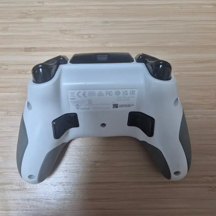 [BUNJANG] Turtle Beach Gamepad White Xbox Controller / 터틀비치TURTLEBEACH 게임패드 White (XBO 컨트롤러