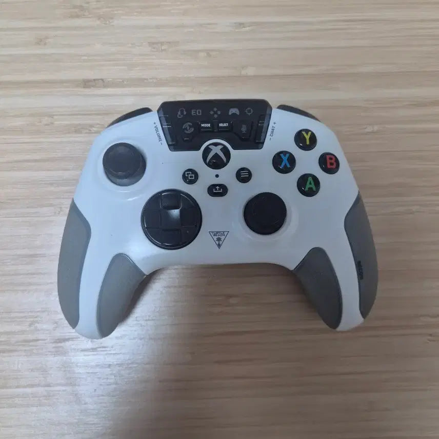 [BUNJANG] Turtle Beach Gamepad White Xbox Controller / 터틀비치TURTLEBEACH 게임패드 White (XBO 컨트롤러