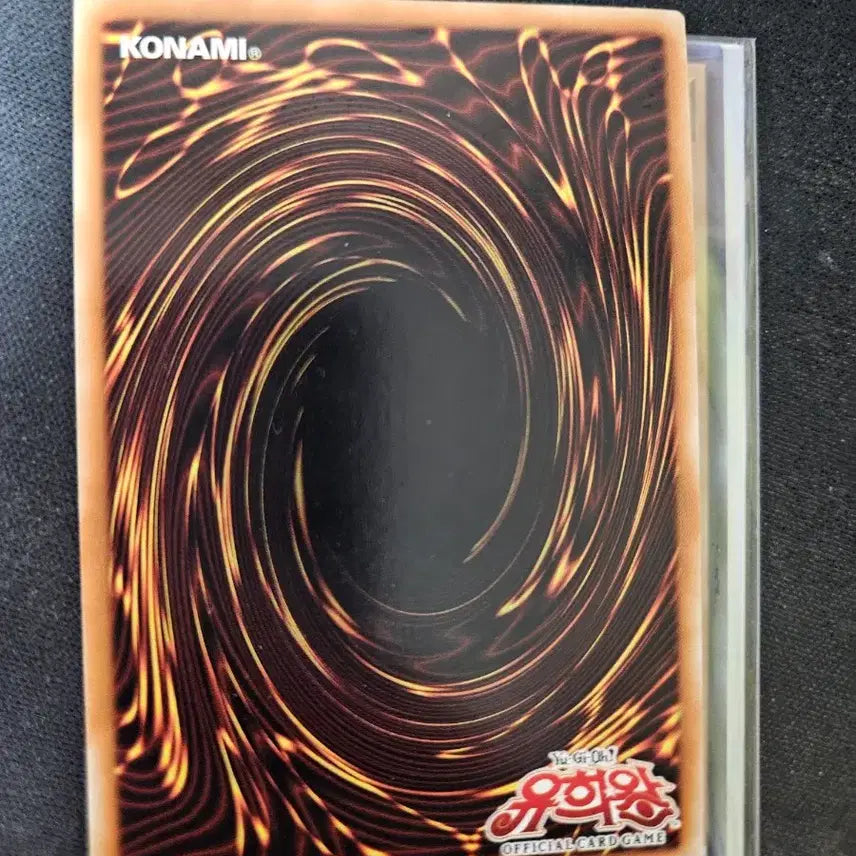 [BUNJANG] Yu-Gi-Oh! Obelisk the Tormentor (Gods) Diagonal Chic / Blue-Eyes White Dragon Holo / 유희왕 푸른눈의 백룡 홀로 팝니다