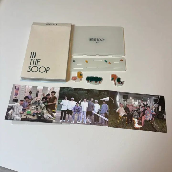 [BUNJANG] BTS In the SOOP Badge POB Photocard Set Acrylic Frame / 방탄소년단 bts 인더숲 뱃지 특전 포카 세트 아크릴 프레임 액자