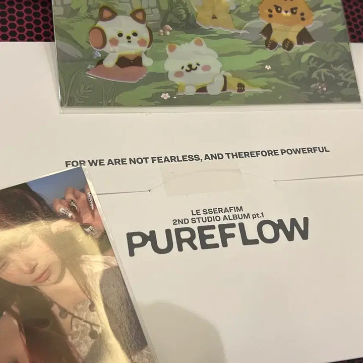 [BUNJANG] LE SSERAFIM Hong Eunchae Boompalace PUREFLOW Photocard, Slogan, and Sticker Set / 르세라핌 홍은채  붐팔라 PUREFLOW 공방포카+슬로건+스티커 세트