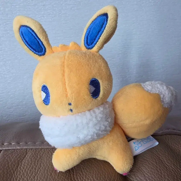 [BUNJANG] Mix Ore Fruity Milk Eevee Figure / 믹스오레 후르츠밀크 이브이