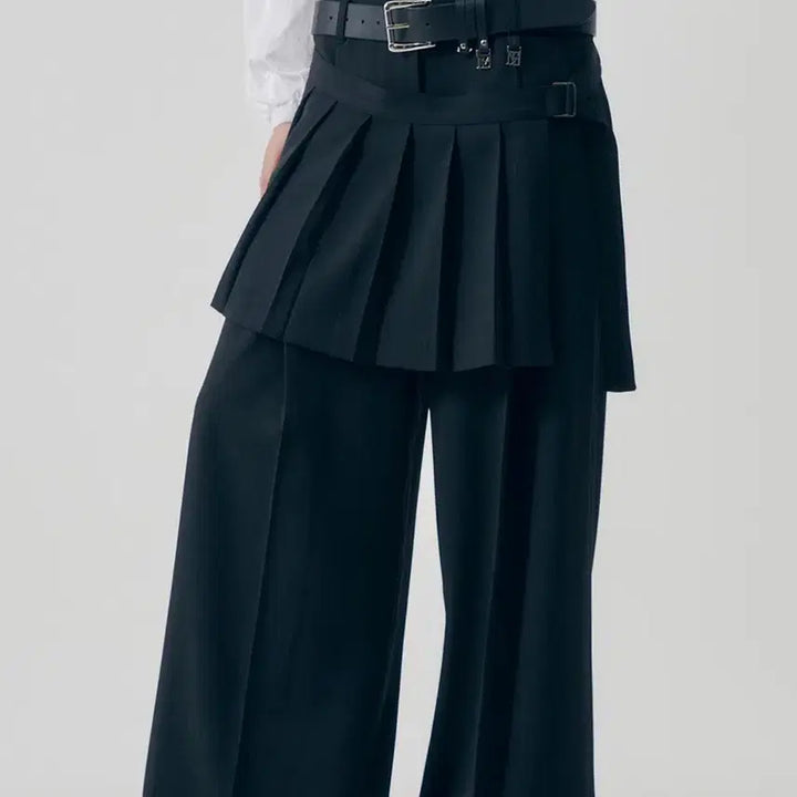 [BUNJANG] Trimingbird Flowing Pleated Layered Pants Black / 트리밍버드 플로잉 플리츠 레이어드 팬츠