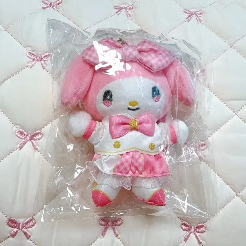 [BUNJANG] Sanrio My Melody Mascot Keychain (Spring Gingham Parade) / 마이멜로디 마스코트 인형 키링(봄의 깅엄 퍼레이드)