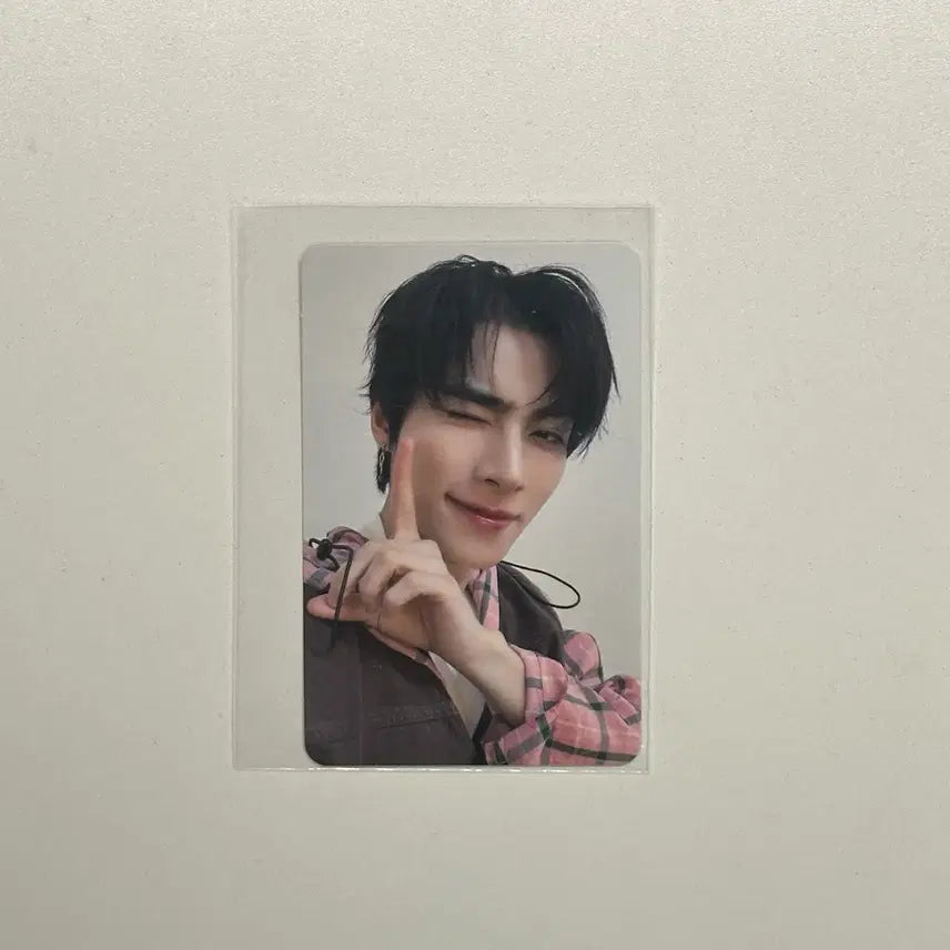 [BUNJANG] WayV Xiaojun Selfie Photocard / 네오그라운드 웨이브이 웨이션브이 샤오쥔 셀포 포카