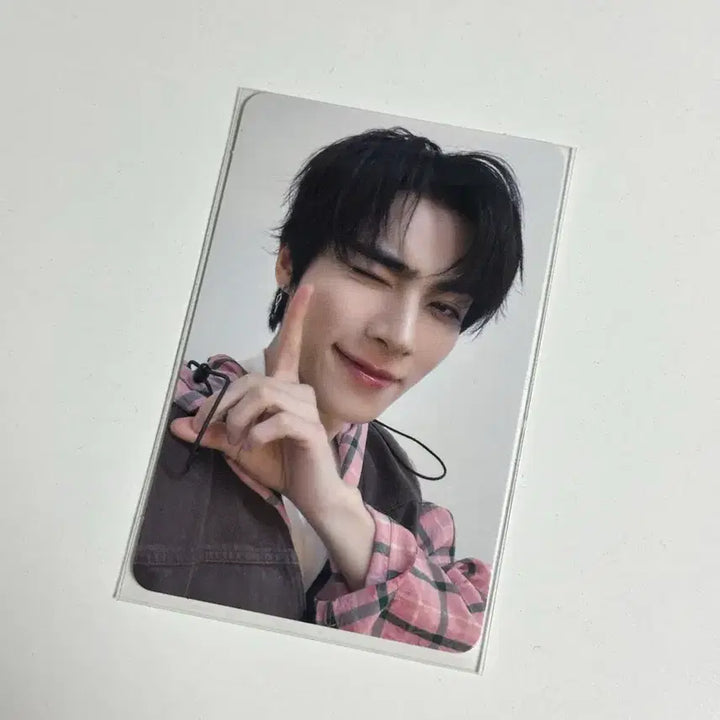 [BUNJANG] WayV Xiaojun Selfie Photocard / 네오그라운드 웨이브이 웨이션브이 샤오쥔 셀포 포카