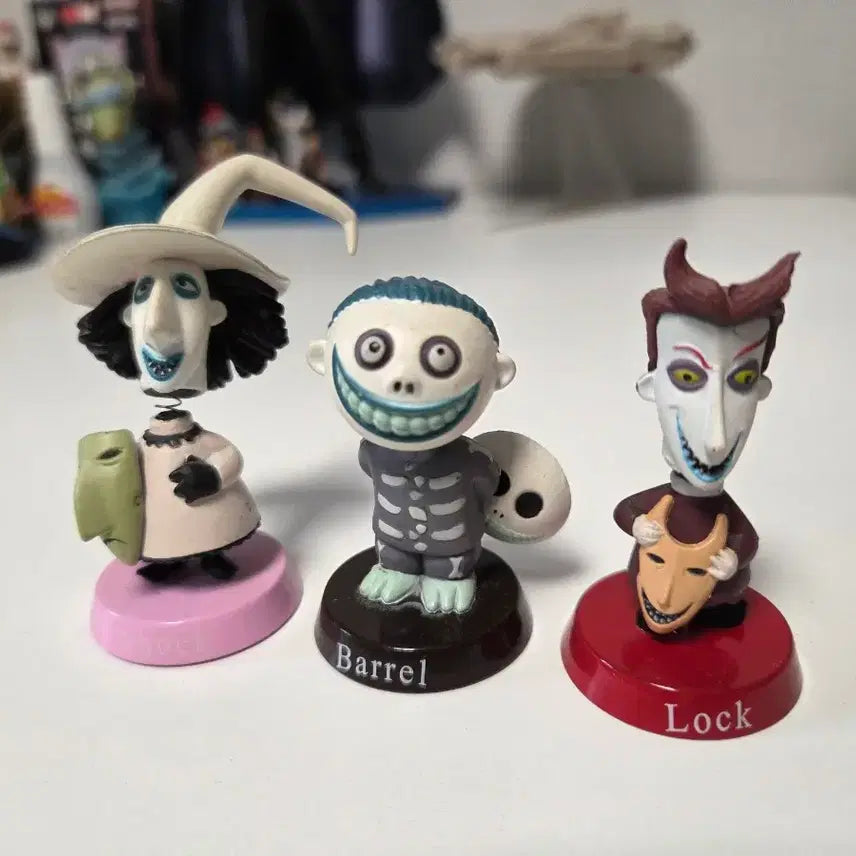 [BUNJANG] The Nightmare Before Christmas Lock, Barrel, and Shock 3-Figure Set / 크리스마스의 악몽 락/배럴/샥 피규어 3종 세트