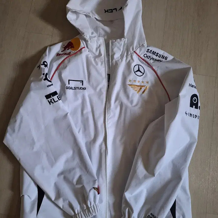 [BUNJANG] T1 2024 Worlds 5-Star Uniform Jacket (Size M) / lck 티원t1 롤 2024월즈 유니폼(5성)자켓 m사이즈 팝니다.