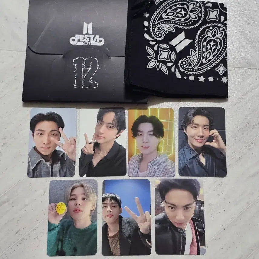 [BUNJANG] BTS 2025 Festa ARMY Zone Bandana Photocard Set / BTS 방탄 2025 페스타 아미존 반다나 포카 양도 방탄소년단 아리랑 남준 석진 윤기 호석 지민 태형 정국