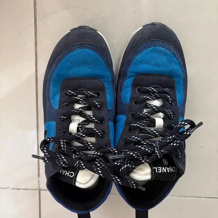[BUNJANG] Chanel Sneakers Navy/Blue 36.5 / 정품 샤넬 스니커즈 36.5