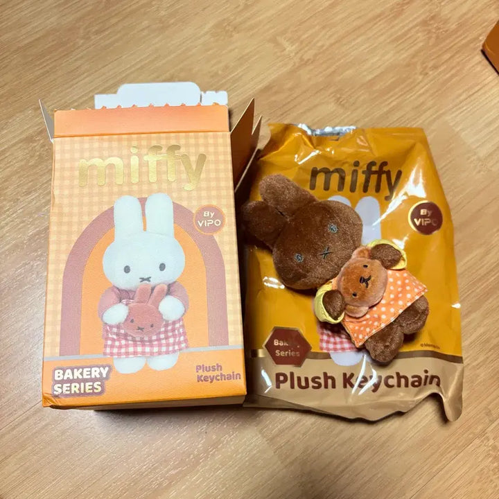 [BUNJANG] Miffy Melanie Baking Keychain / 베이커리 베이킹 미피 멜라니 키링