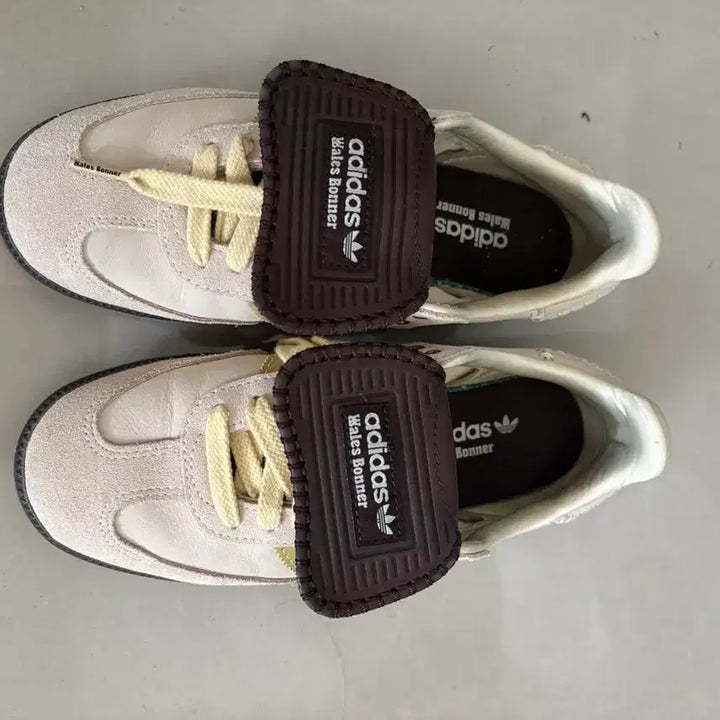 [BUNJANG] Adidas Wales Bonner Samba Brown Ecru Tint 225 / 아디다스 웨일스 보너 삼바 브라운 에크루 틴트 225