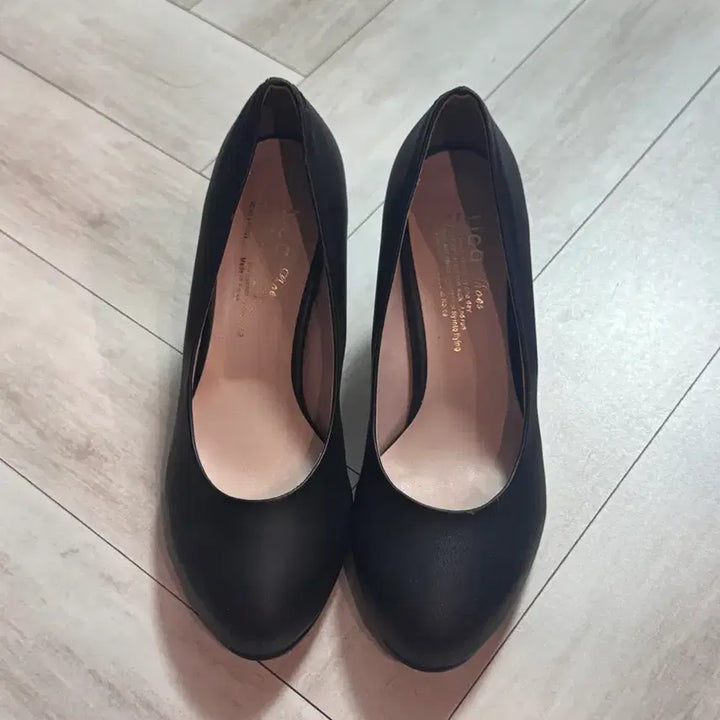 [BUNJANG] Classic Black Pumps Shoes Size 235 / 블랙 클래식 펌프스 구두 235