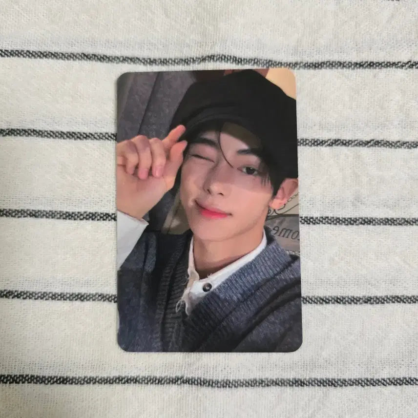 [BUNJANG] TWS Last Bell Jinni Photocard / 투어스 라스트벨 한진포카