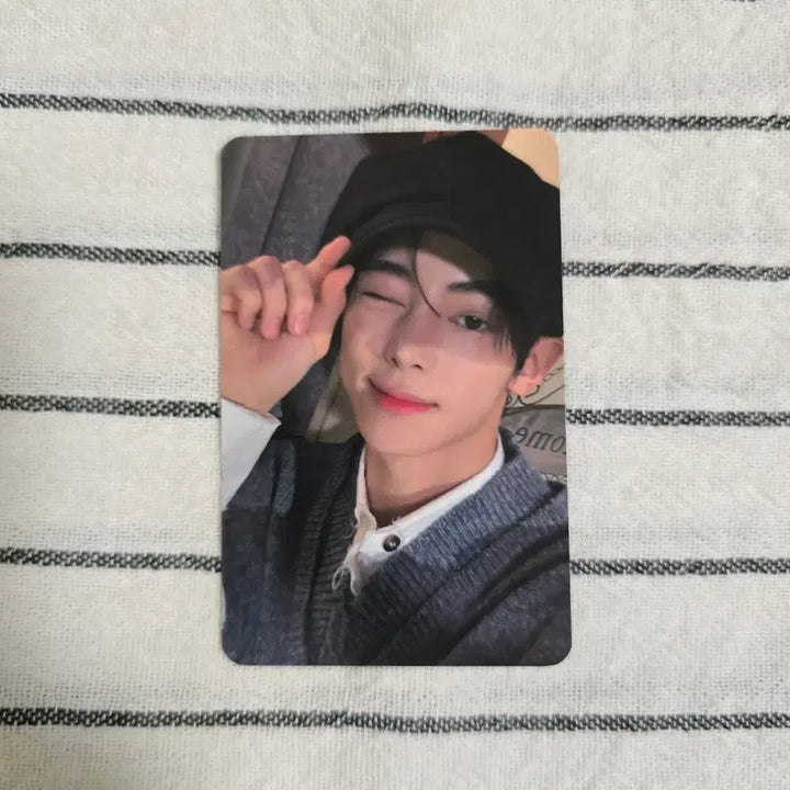[BUNJANG] TWS Last Bell Jinni Photocard / 투어스 라스트벨 한진포카