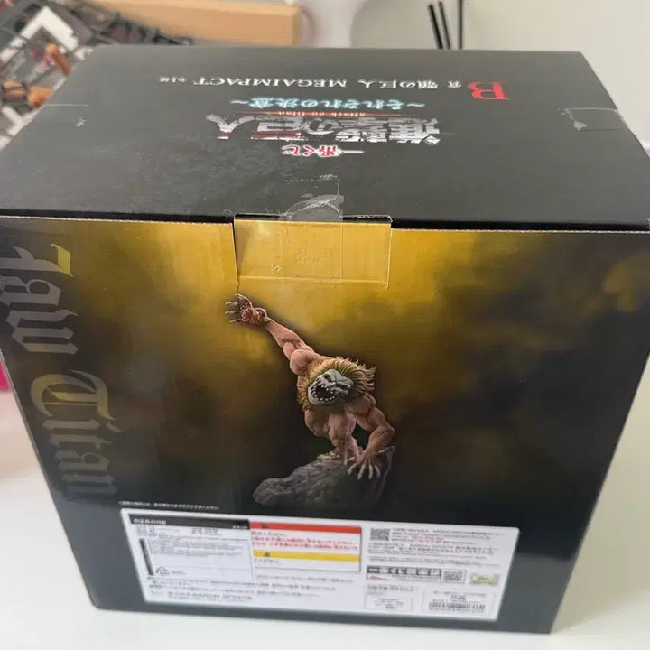 [BUNJANG] Attack on Titan Colossal Titan Figure B ver. (Sealed) / (미개봉)(택포35) 진격거 턱거인B상