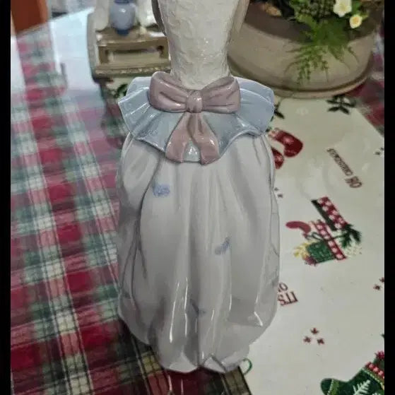 [BUNJANG] Lladró Girl Figurine with Flowers / 야드로 소녀