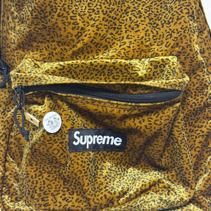 [BUNJANG] Supreme Velvet Backpack Leopard / (새상품/가격 내림 없어요) 슈프림 벨벳 백팩 레오파드