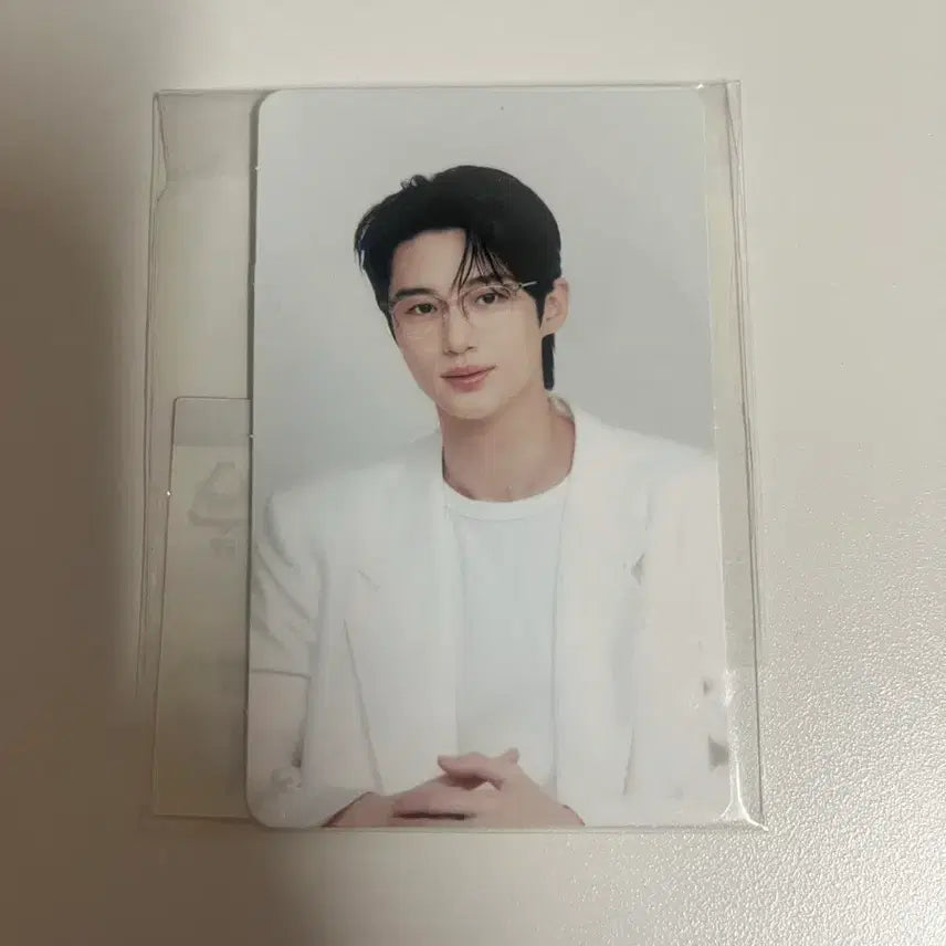 [BUNJANG] Byun Woo-seok Photocard / 피지오겔 변우석 포토카드