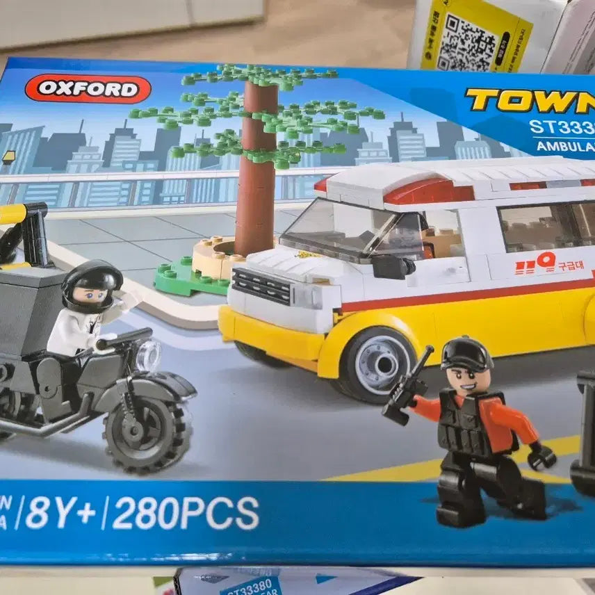 [BUNJANG] Oxford Town Ambulance ST33383 Building Blocks Toy / 미개봉 새제품 옥스포드 타운 ST33383 구급차 레고