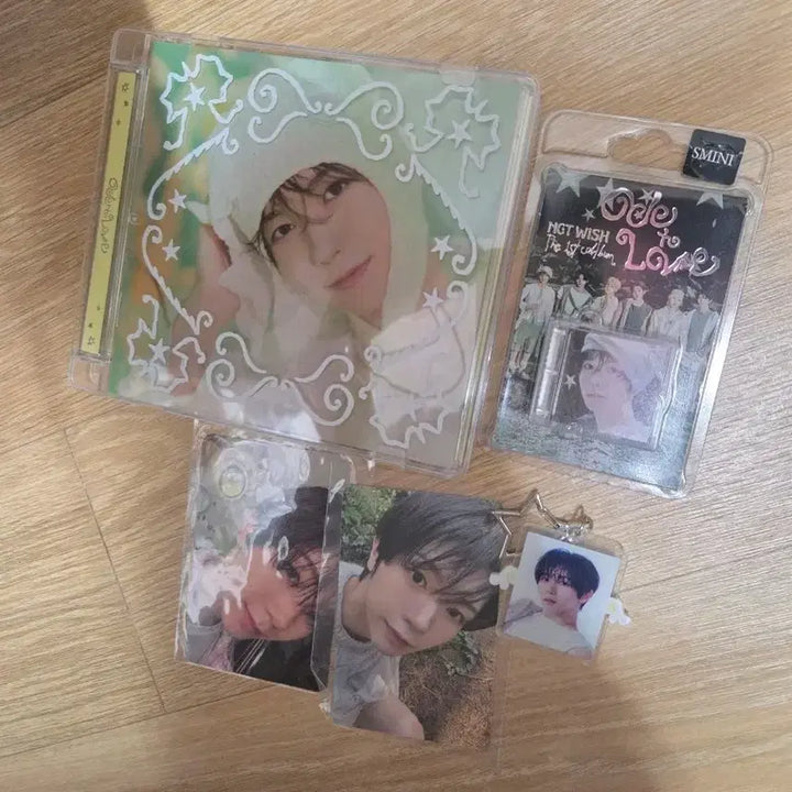 [BUNJANG] NCT WISH Ryo Ode to Love Album Photocard &amp; Keychain Bundle Set / NCTWISH ODE TO LOVE 료 앨범 포카 키링 일괄